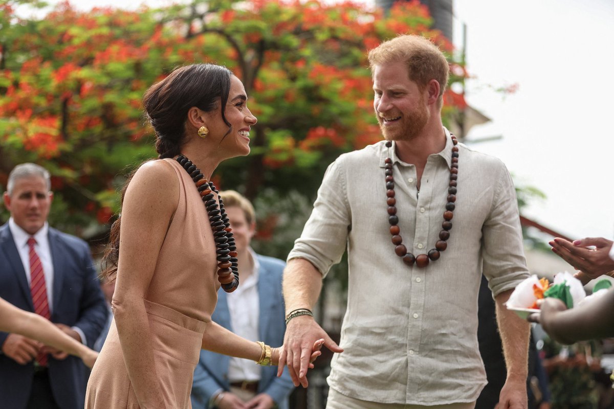 Prince Harry and his stunning wife Meghan 😍. Cutting out toxic relatives & removing yourself from toxic environment does wonders for all of us and it’s certainly working for these two🤍🥹. #HarryandMeghaninNigeria