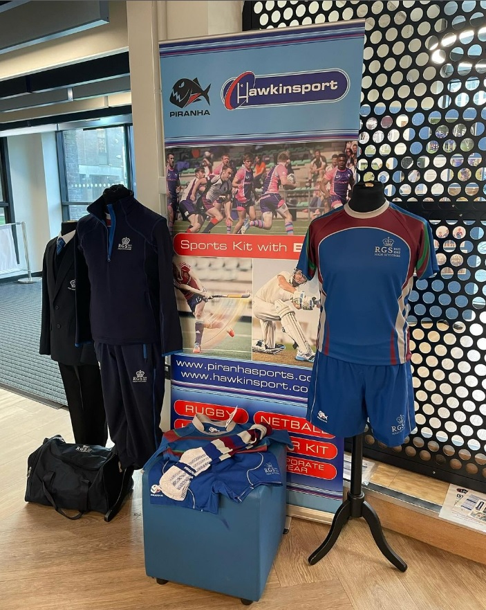 Hawkinsport kit looking good at the New Yr 7 Parent and Student Information Evening on Tuesday.
@Hawkinsport - Corporate Sponsor of Sport at RGSHW
@Piranha2006 
#TheRGSHWWay
