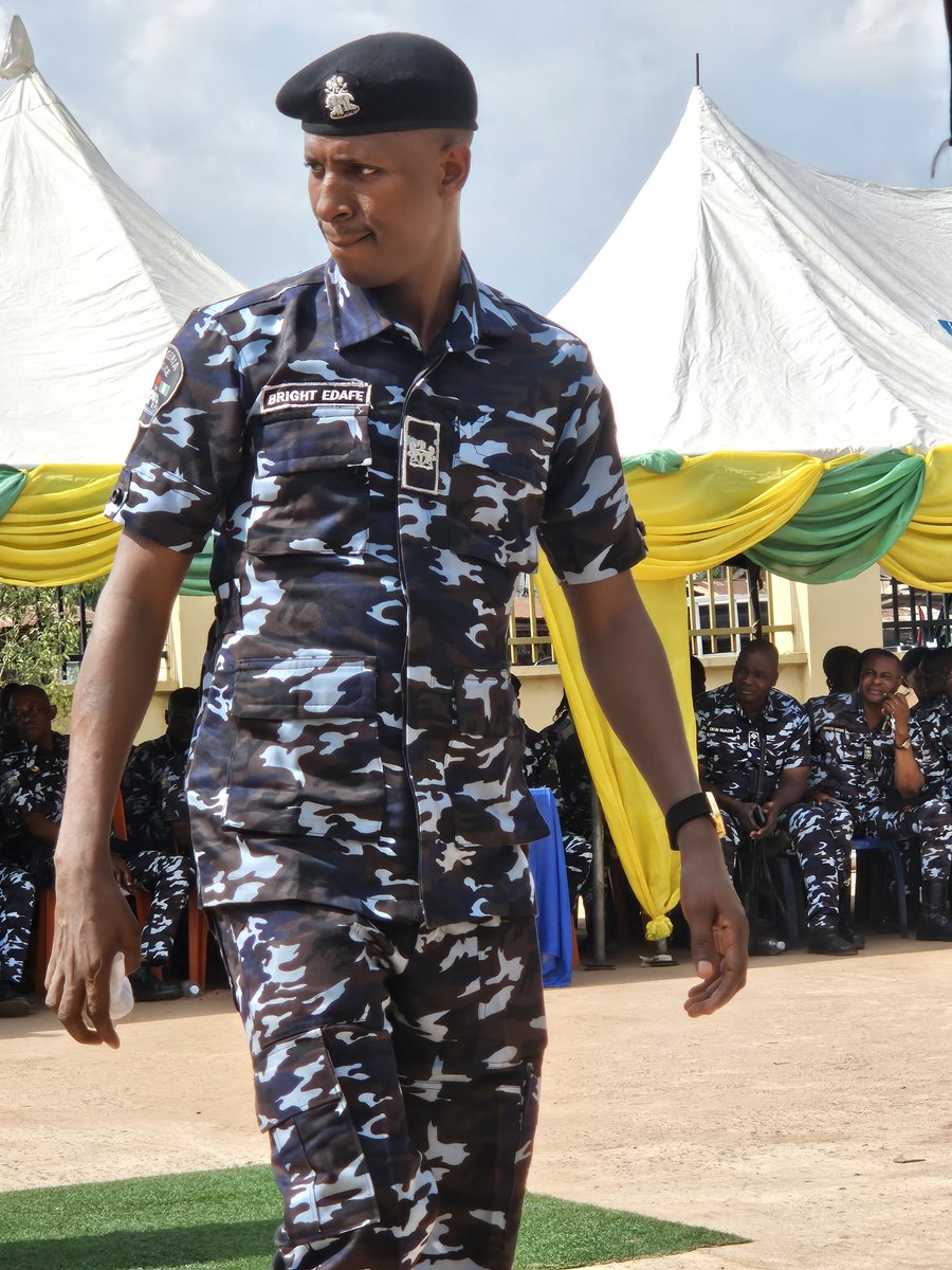 When I said I have the best photographer in the world, this is what I was talking about. Policeman when fine. Come and join so you can Police your community the way I am policing mine