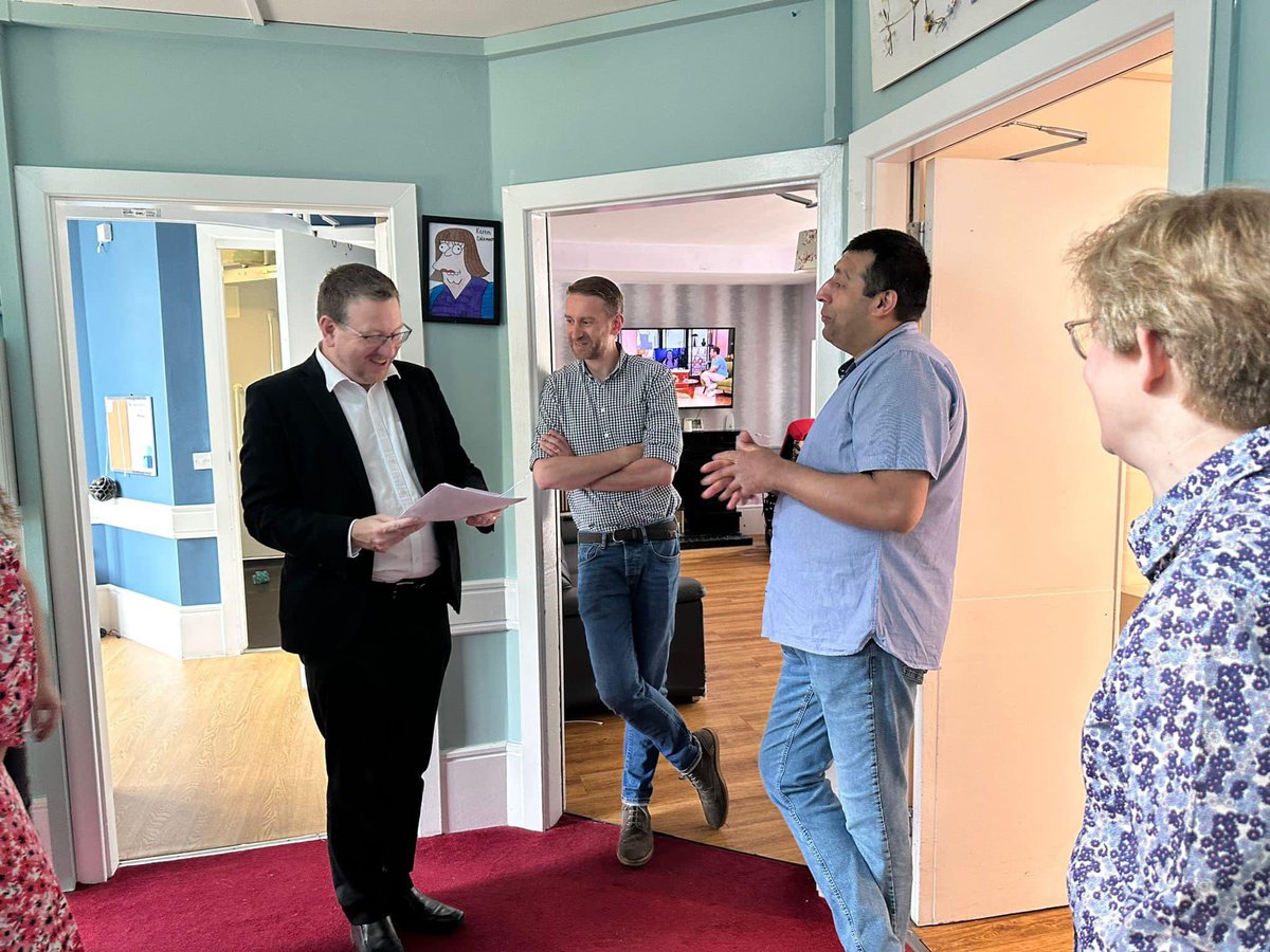 Great to have @GwynneMP, @UKLabour Shadow Minister for Social Care, visit our colleagues and the people we support at our York House service in Stockport today! 🙌 Tauseef was pleased to tell Andrew how #socialcare had changed his life and the opportunities he’s been given since