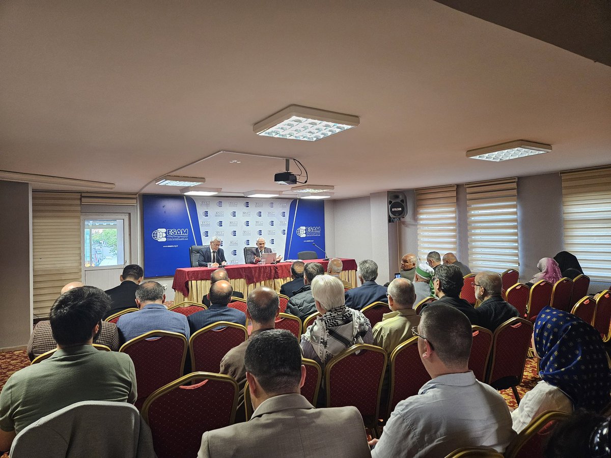 #ÇarşambaKonferansları'nın bu haftaki konuğu “Siyonizm Kıskacında Gazze ve Sudan” konusuyla ASBÜ Bölge Çalışmaları Enstitüsü Müdürü Prof. Dr. Enver ARPA sunumlarını gerçekleştirdi.