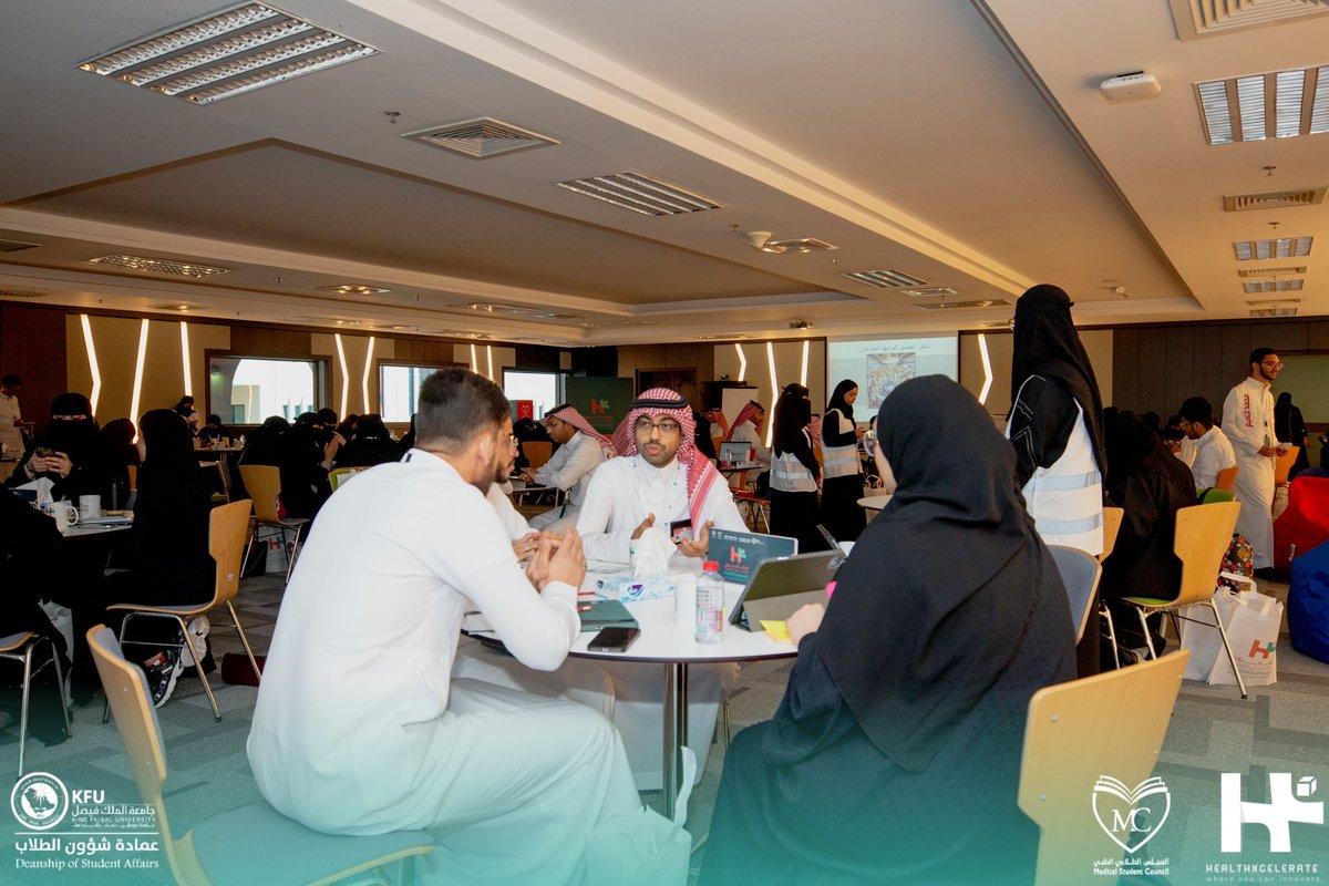 بحماسٍ لايضاهى وأفكار متجددة، ينطلق المبتكرون في جولتهم الإرشادية الأولى في رحلة الإبداع في هاكاثون الإبتكار الصحي 🌠⭐️

#Healthxcelerate 
#جامعة_الملك_فيصل