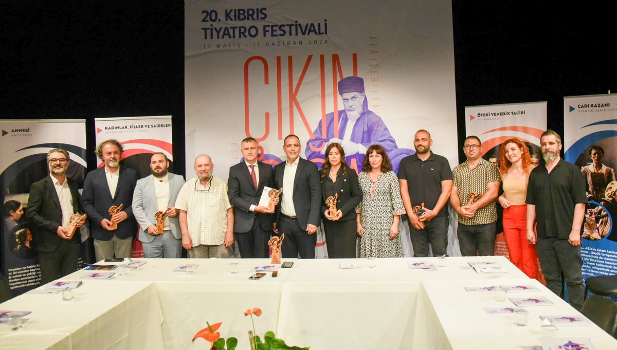 Lefkoşa Türk Belediyesi’nin bu yıl 20.’sini düzenlediği Kıbrıs Tiyatro Festivali, “Çıkın Işığa Buluşabilenler, Sevindirebilenler, Değişebilenler” sloganıyla 17 Mayıs’ta perdelerini açıyor. Ayrıntılar için - bit.ly/44FHRh4