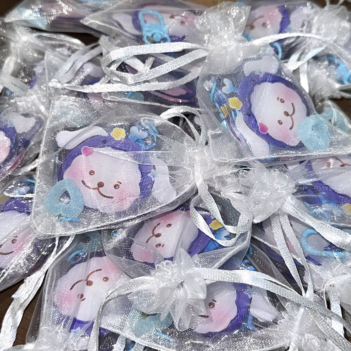 by_d1studio's tweet photo. [ 🔔 #d1updates ]

i've already sent shipment emails for local buyers 🤍 for those who opted for sdd, i'll be available starting sunday morning and on weekdays next week. i’ll dm so we could match our scheds 🥹🫶🏻

for intl buyers &amp; GOMs, i'll send a dm re: 2nd round of + https://t.co/ypG3e2Pbtw