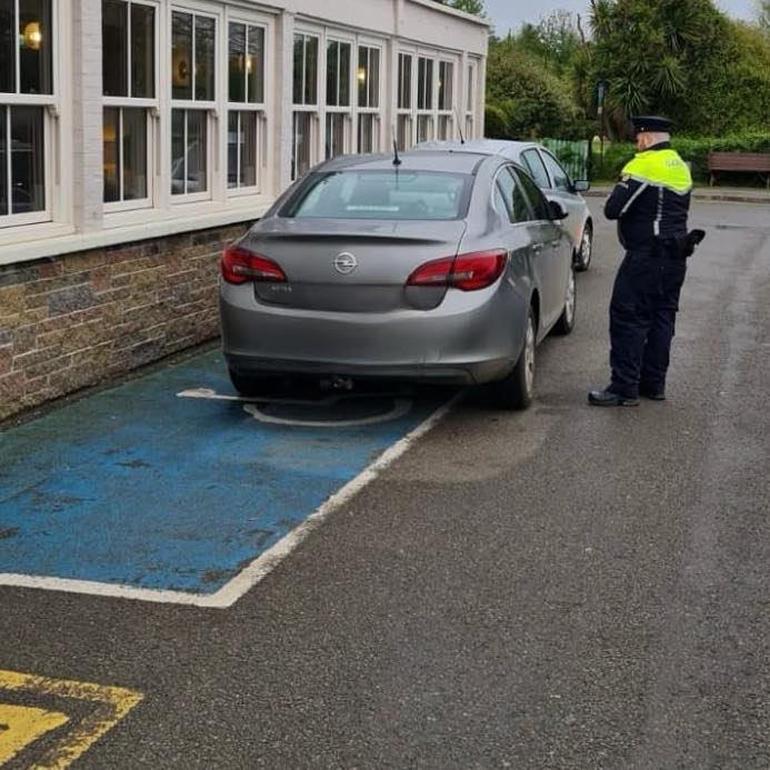We were out on patrol in Courtown Co. Wexford when we issued the owner of this car a €150 fine for parking in a disabled bay without a permit or parking card - this will increase to €225 if not paid within 28 days. Don't be a Karen. #SaferRoads