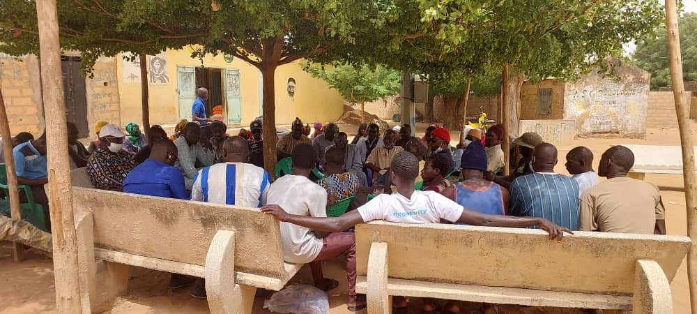 AdtgertInfo's tweet photo. Une campagne de sensibilisation dans le cadre du projet ABE a été menée dans les villages ciblés: 
- Etapes1:  30/04/2024 dans les villages de Tatene Sérère et Sanghe sur le programme de DRS/CES.  @asergmv @PNUDSenegal https://t.co/0HkM27Ft8Q