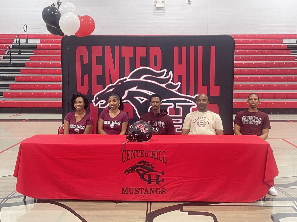 Congrats to Jermaine Hewitt on an opportunity to play football at Hinds CC!!! #RespectTheHill #KirkRd
