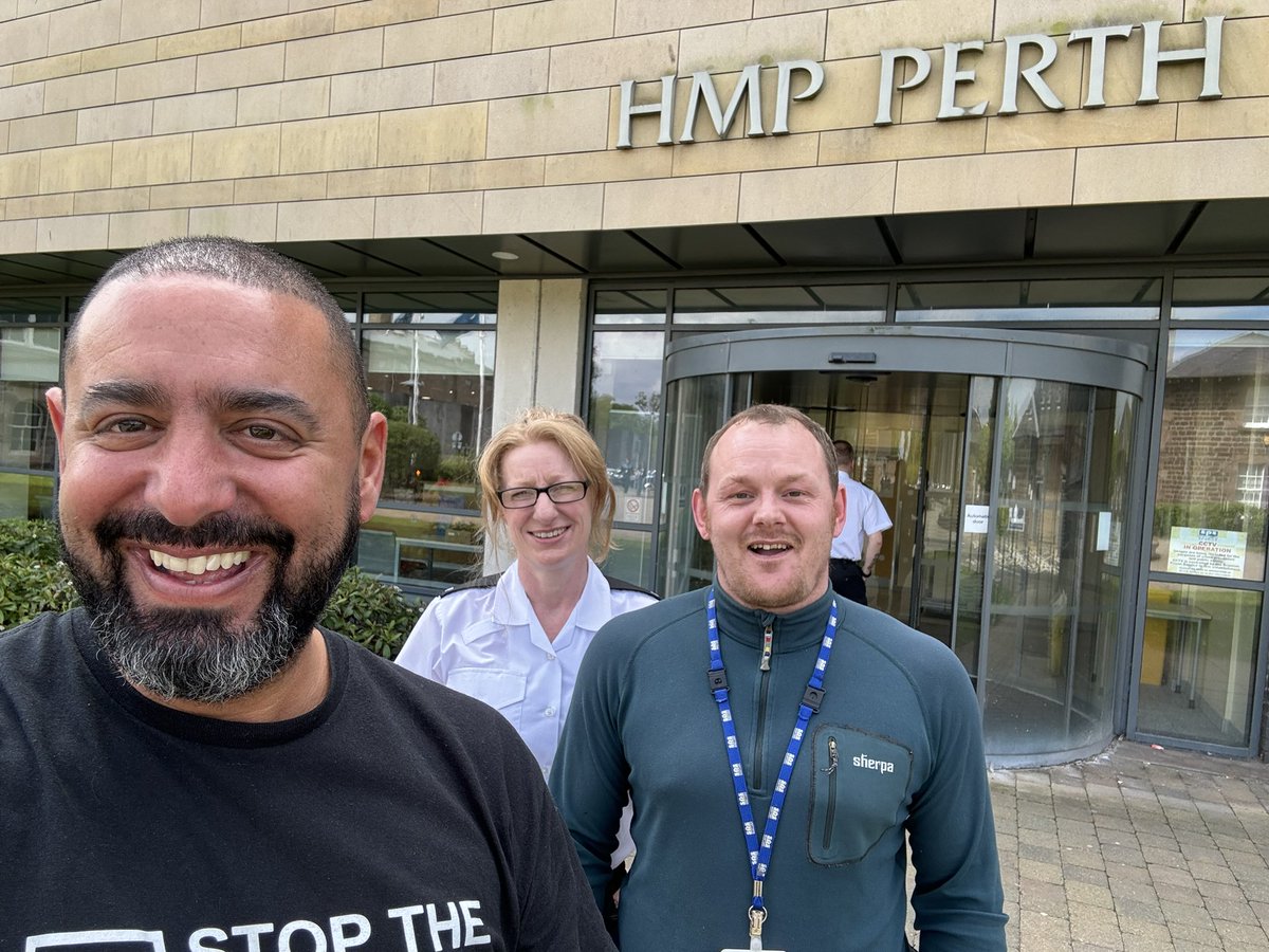 Buzzing! All 5 peers completed day 2 meaning that apart from reception all HMP Perth is covered allowing EVERYONE the opportunity to have naloxone prior to liberation. Massive thank you & fantastic effort to everyone involved! #naloxone #StopTheDeaths