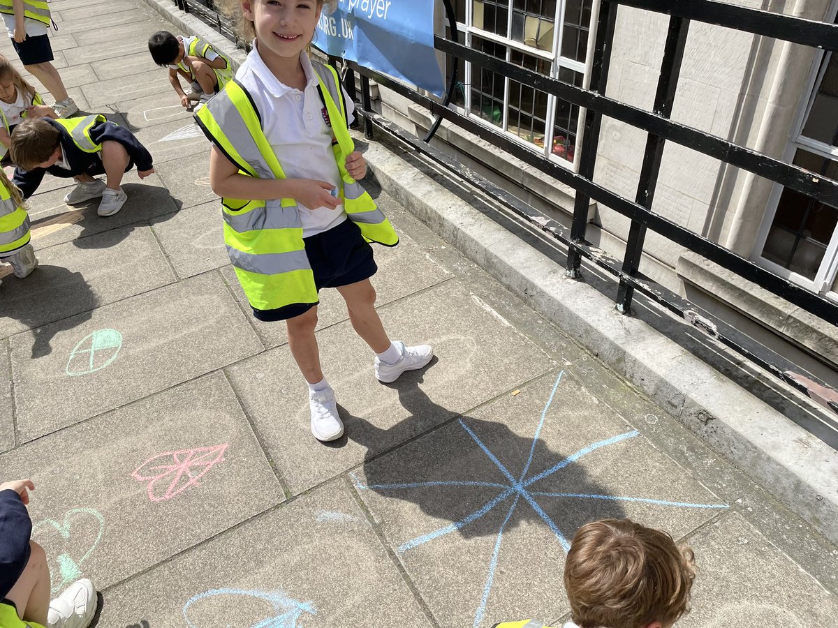 Outdoor Maths
Year 1 took advantage of the sun today to further their maths learning about halves. They drew their own shapes and then halved them. Some even started to think about fractions!