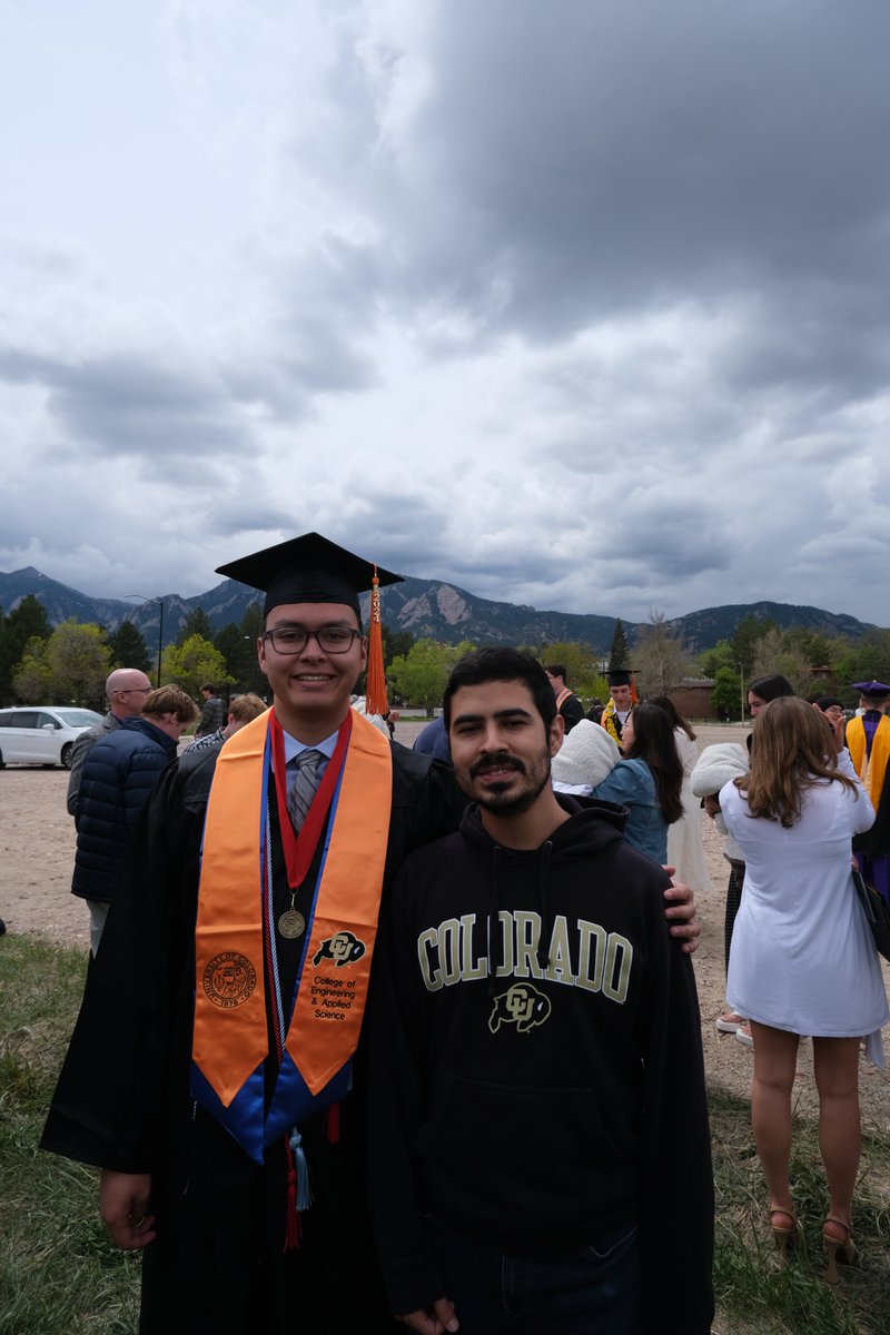 Laboratory of Interfaces, Flow and Electrokinetics (@life_boulder) on Twitter photo Congratulations to Sajan Williams and Zoe Cruse on graduating! Both of them have been in <a href="/LIFE_Boulder/">Laboratory of Interfaces, Flow and Electrokinetics</a> for over two years. They will be missed and we are excited to see what they go on to do in their careers. Congratulations to Sajan Williams and Zoe Cruse on graduating! Both of them have been in <a href="/LIFE_Boulder/">Laboratory of Interfaces, Flow and Electrokinetics</a> for over two years. They will be missed and we are excited to see what they go on to do in their careers.