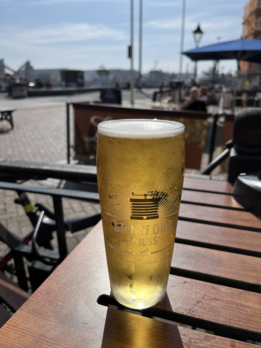 Afternoon drinks! ❤️🍺 #Sunshine #BeerGarden