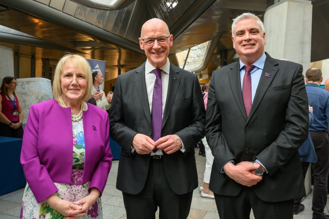 Bha sinn uabhasach toilichte fàilte a chur air a’ Phrìomh Mhinistear <a href="/JohnSwinney/">John Swinney</a> BPA a-raoir aig Fàilteachas <a href="/ParlAlba/">Pàrlamaid na h-Alba</a> Shabhal Mòr Ostaig. B’ e seo a’ chiad tachartas oifigeil aige mar Phrìomh Mhinistear na h-Alba.

Leugh barrachd an seo: ac.pulse.ly/2j8c8mvhw4