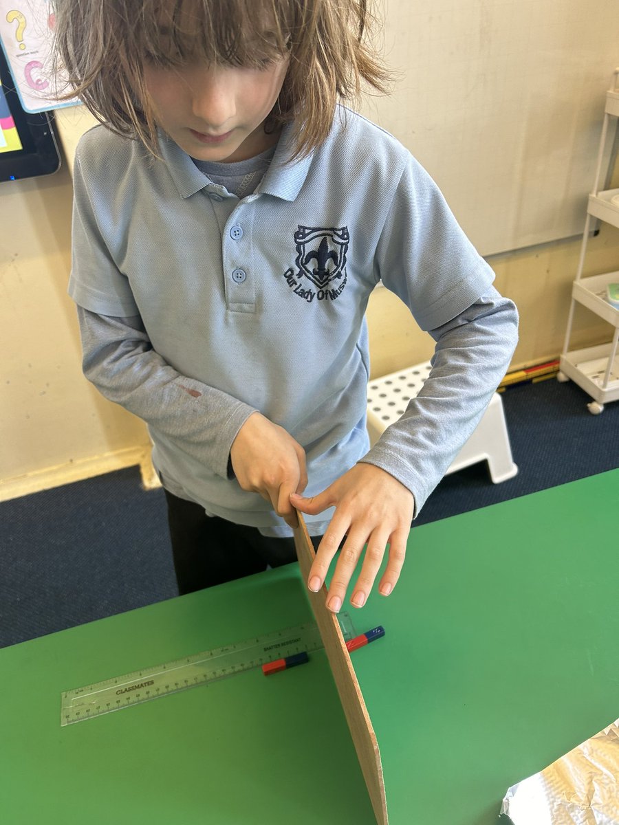 Year 3 investigated whether different materials stop magnets from being attracted to each other 🧲🧐