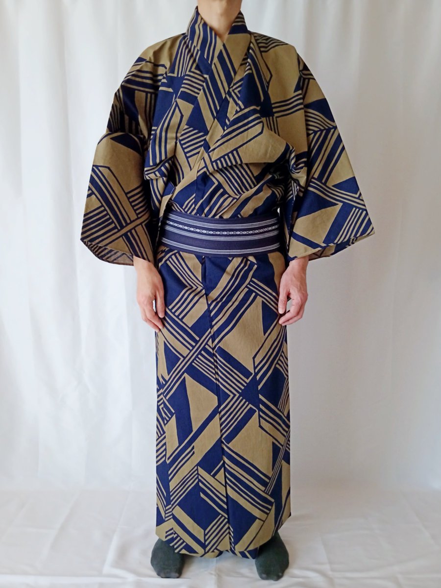 Men's Yukata Kimono Size XXL, Cotton Summer Kimono, Vintage Japanese Yukata, Dressing Gown with Geometric Pattern, Gift for Him etsy.me/3yg2fZZ #kimono #menswear #Japan #giftforhim #etsyfinds #epiconetsy #AtSocialMedia