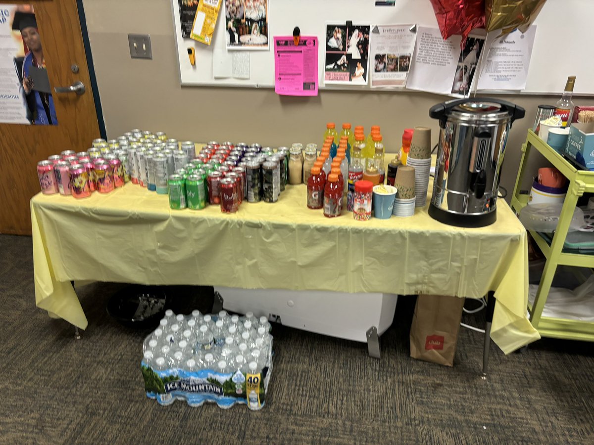A huge thank you to families that contributed to celebrating our teachers and staff this week!  “Central Perk” was the place to be!  <a href="/ISD196schools/">DISTRICT 196-ʀᴏsᴇᴍᴏᴜɴᴛ-ᴀᴘᴘʟᴇ ᴠᴀʟʟᴇʏ-ᴇᴀɢᴀɴ sᴄʜᴏᴏʟs</a>