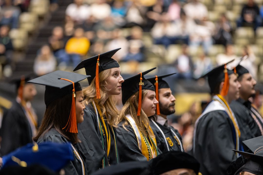 Commencement begins at 4 p.m. today! Watch the ceremony via livestream to celebrate this semester's class of #MizzouMade graduates.  Link: ow.ly/91cA50RBUMc