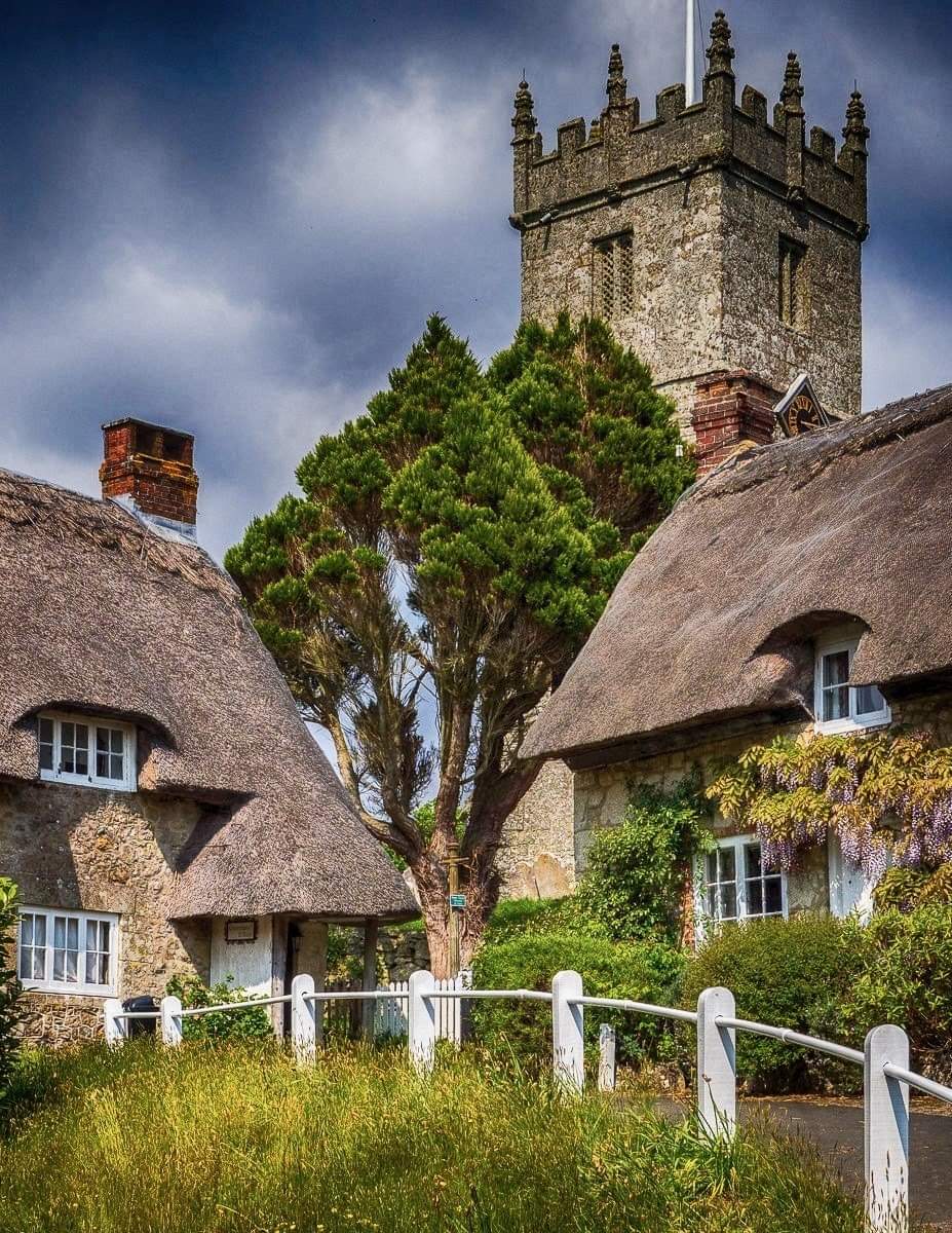 The  village of Godshill on the Isle of Wight. 🇬🇧