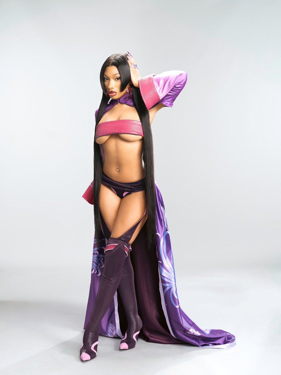 theestallion's tweet image. BOA OUT NOW EVERY WHERE 🐍🎮 mts.lnk.to/boa