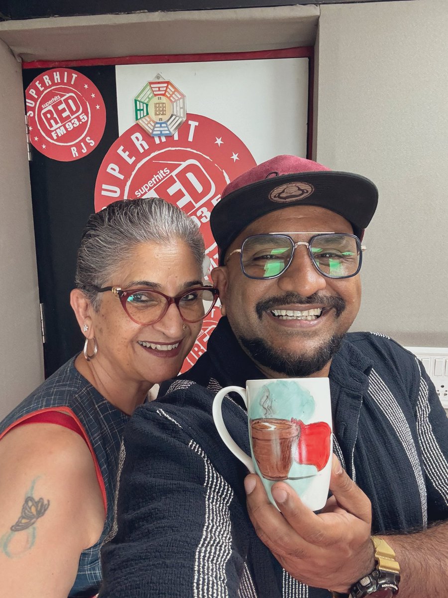 Ok so perhaps this will be the first #Chaifie of @chaiforcancer Season 11 and rightly so. At the @RedFM_Mumbai studios of our Radio Partners @RedFMIndia with their RJ Jayman after an in depth interview about the launch of the new season on May 12th. Ready to share your Chaifies?