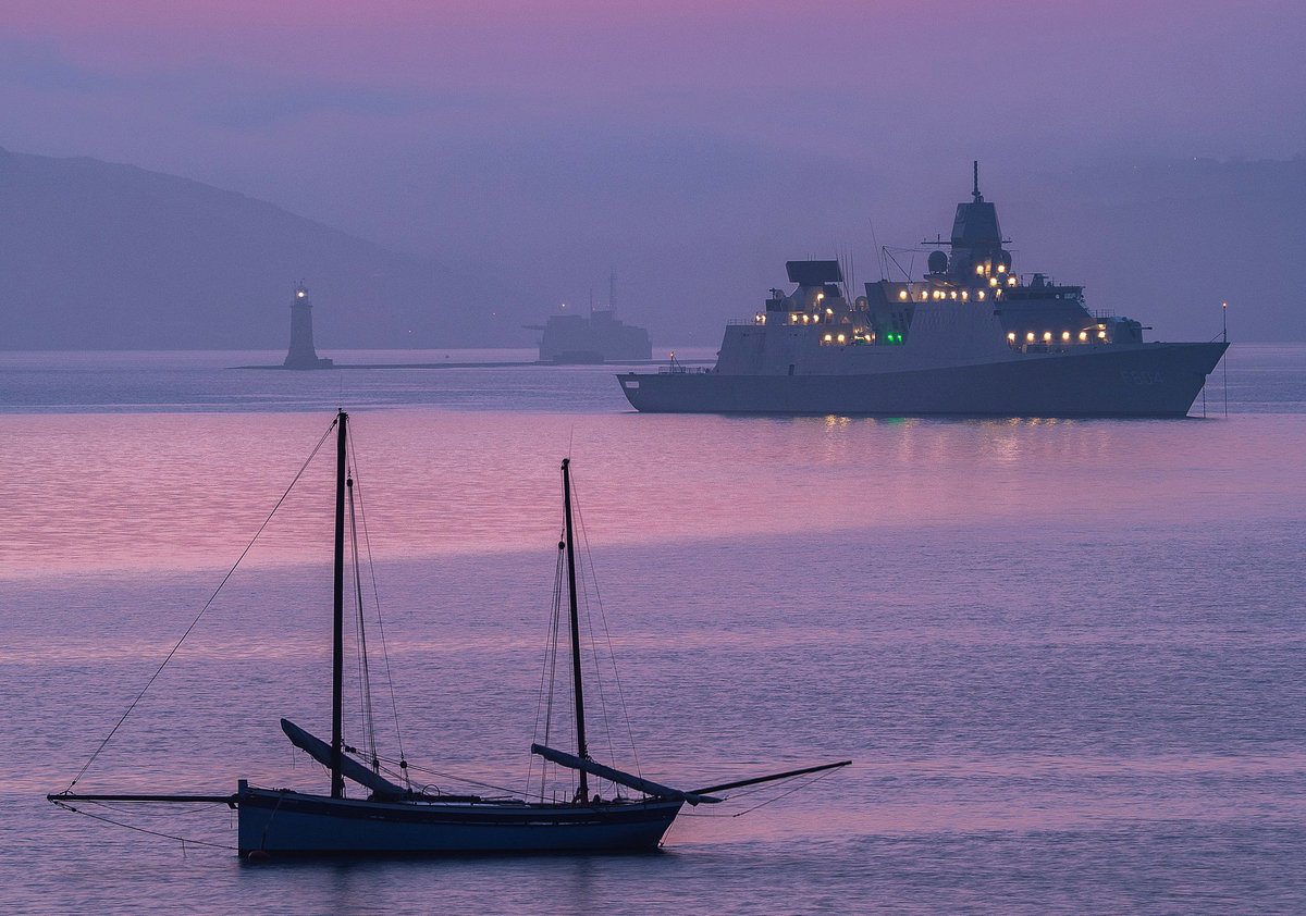 🇳🇱HNLMS De Ruyter at anchor in Cawsand Bay @FOST this week @kon_marine Via @Tomleachphoto1