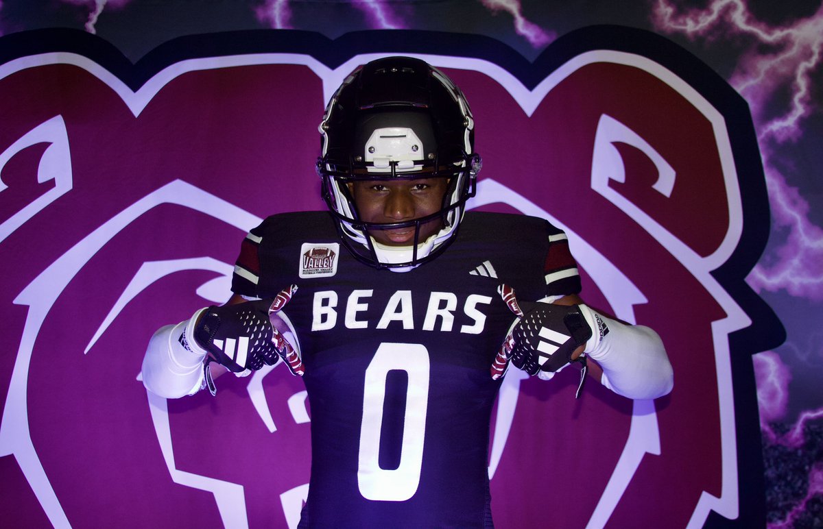 Brandon Vines (@brandonvines24) on Twitter photo Great Official Visit @MOStateFootball Thank You to <a href="/Coach_CFRANK/">Chris Franklin</a> <a href="/_CoachDowning/">Michael Downing</a> <a href="/CoachLDScott/">LD Scott</a> <a href="/CoachThomas_MSU/">Tramain Thomas</a> and the entire staff for a great visit!!!
<a href="/Dupage_Football/">College of DuPage Football</a> <a href="/JUCOFFrenzy/">JUCO Football Frenzy</a> <a href="/BataviaFootball/">Batavia Football</a> Great Official Visit @MOStateFootball Thank You to <a href="/Coach_CFRANK/">Chris Franklin</a> <a href="/_CoachDowning/">Michael Downing</a> <a href="/CoachLDScott/">LD Scott</a> <a href="/CoachThomas_MSU/">Tramain Thomas</a> and the entire staff for a great visit!!!
<a href="/Dupage_Football/">College of DuPage Football</a> <a href="/JUCOFFrenzy/">JUCO Football Frenzy</a> <a href="/BataviaFootball/">Batavia Football</a>