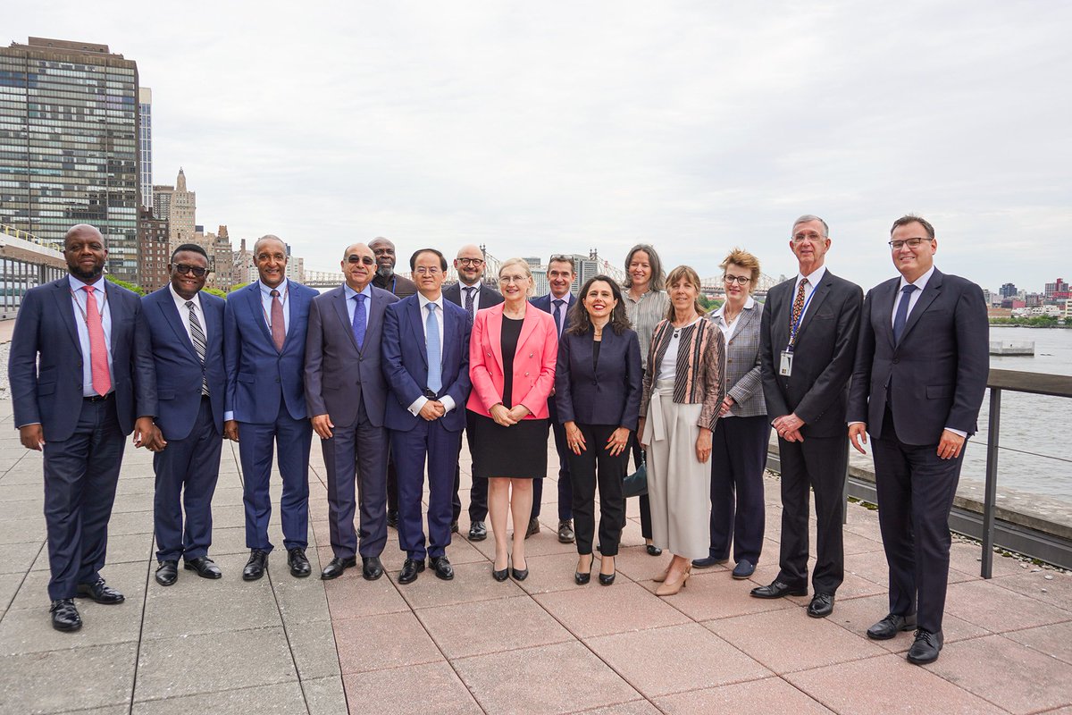 The Peacebuilding Fund's Advisory Group meets with the Chair and Vice-Chairs of the Peacebuilding Commission to discuss opportunities for enhancing PBF/PBC synergies.