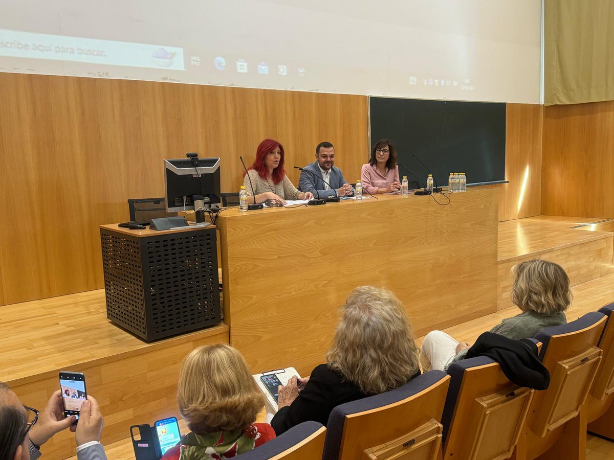 Facultad de Enfermería. Universidad de Murcia tweet media