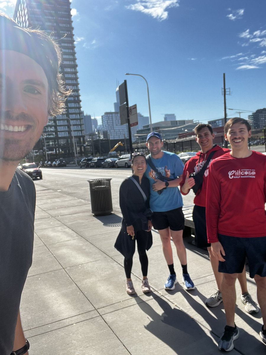 Pitch and Run Chicago tweet media