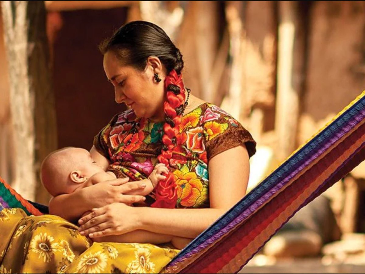 🌺 Celebramos a las mamás de Oaxaca, pilares de fortaleza y amor para nuestros atletas. ¡Feliz Día de las Madres! 🏃‍♀️💖 #DíaDeLasMadres #RoadRunnersOAX Imagen cortesía de: mexicodesconocido.com.mx