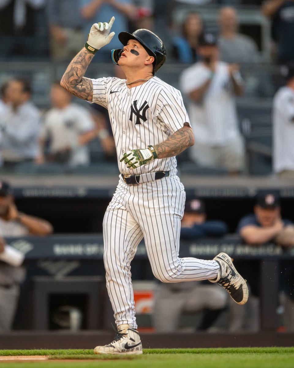 24 || Alex Verdugo