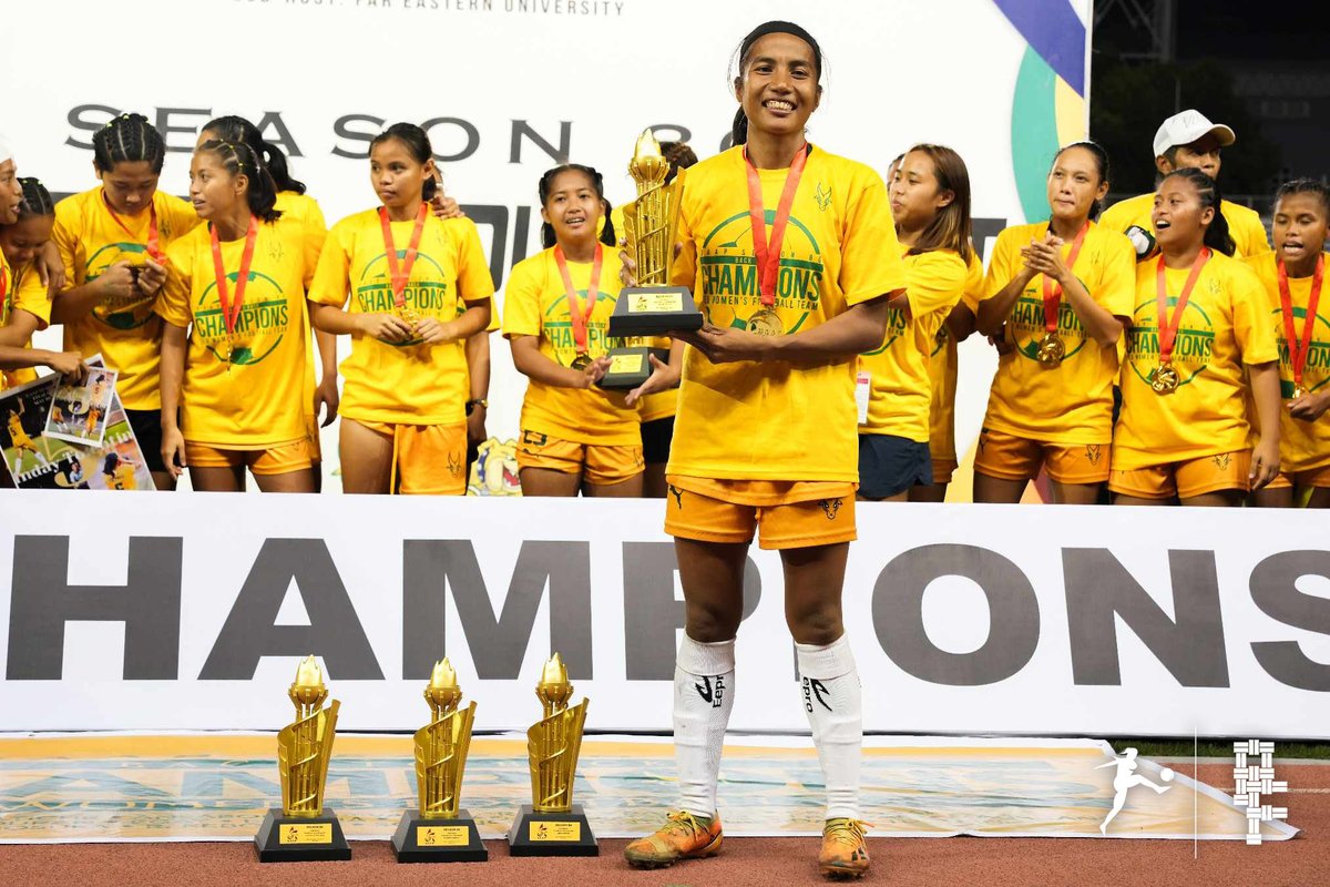 PinayFutbol's tweet photo. ๐ ๐ช๐ถ๐ต๐ฎ๐น๐จ๐ป๐ผ๐ณ๐จ๐ป๐ฐ๐ถ๐ต๐บ TO #UAAP86 BACK-TO-BACK CHAMPIONS ๐๐๐ ๐
This is @feu_fbw's 12th UAAP title making them the most successful women's football team in UAAP history ๐
Captain Dionesa Tolentin was also named MVP ๐
๐ท@timsclicks
#WatchUsPlay https://t.co/JrtO9xesEl