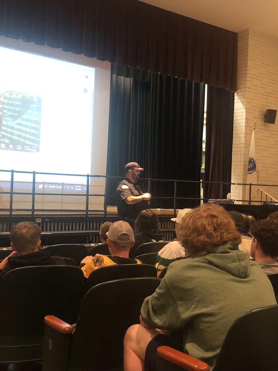 Seniors signed the SADD Prom Pledge and committed to keeping one another safe.  <a href="/DerekAtherton1/">Derek Atherton</a> <a href="/HopedaleAP/">Timothy Johnson</a> and Officer Sousa from the Hopedale Police Department spoke to students about safety and responsible decision-making! <a href="/kcrebasehps/">Karen Crebase</a> <a href="/HopedalePS/">Hopedale Public Schools</a> <a href="/HopedaleSports/">Hopedale Athletics</a> 
<a href="/HopedaleSC/">Hopedale School Committee</a>