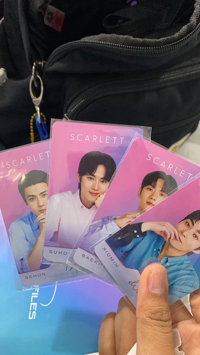 wts pc exo x scarlet take all 85k (negotiable) freeongkir kota padang .

wts pc exo x scarlet murah
#wtsexo #pcexo #sehun #suho #xiumin #baekhyun