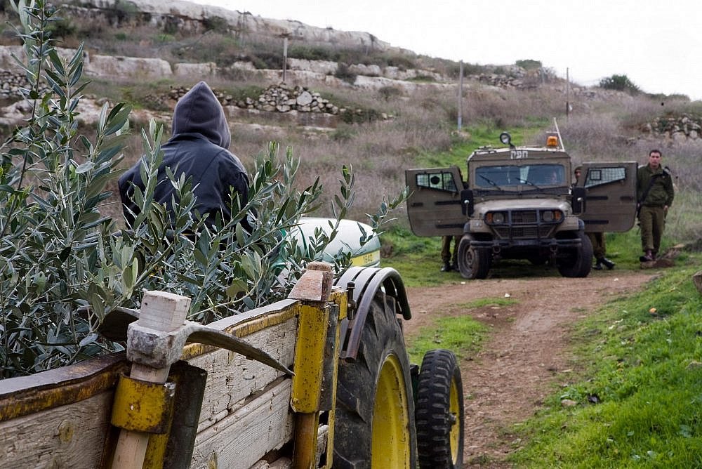 Backed by Israeli occupation forces, settler militias attacked Palestinian farmers in the Jabal Al-Batin area, north of Ni’lin town, west of Ramallah. Moreover, the IOF confiscated an agricultural tractor while ploughing olive fields. (Illustrative photo)