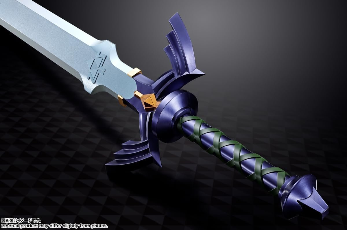 The Legend of Zelda Proplica Master Sword up for preorder at BBTS ($199.99) bit.ly/3UzFffN