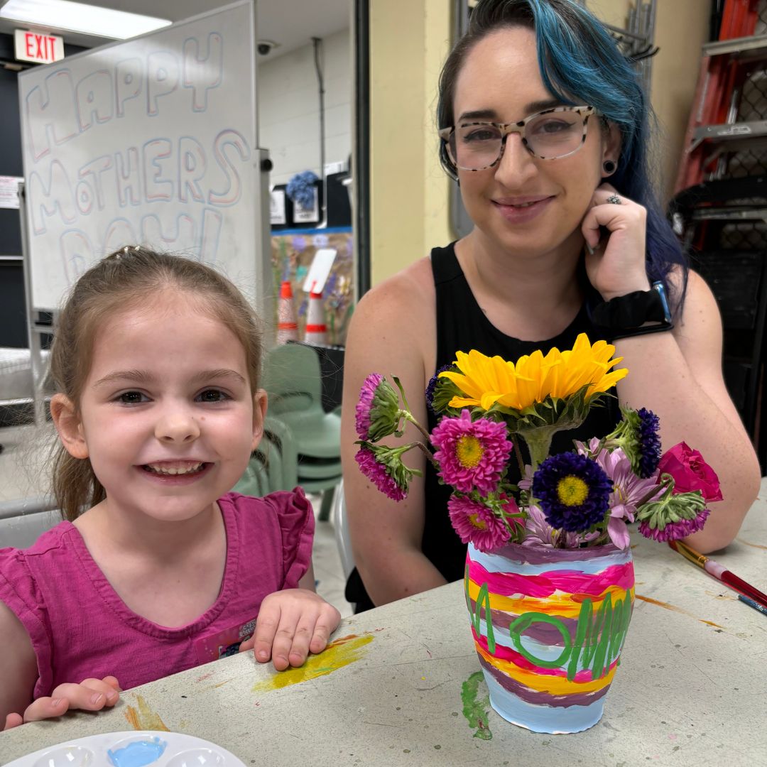 CoralSpringsMOA's tweet image. 🌸 We had a last creating lasting memories at our Ceramic Vase Decorating Workshop! Participants chose from 15 unique vases, unleashing creativity with fun art materials. 

Stay tuned for more events like this! 🎨 #FamilyArtFun #CeramicWorkshop #CSMoA
