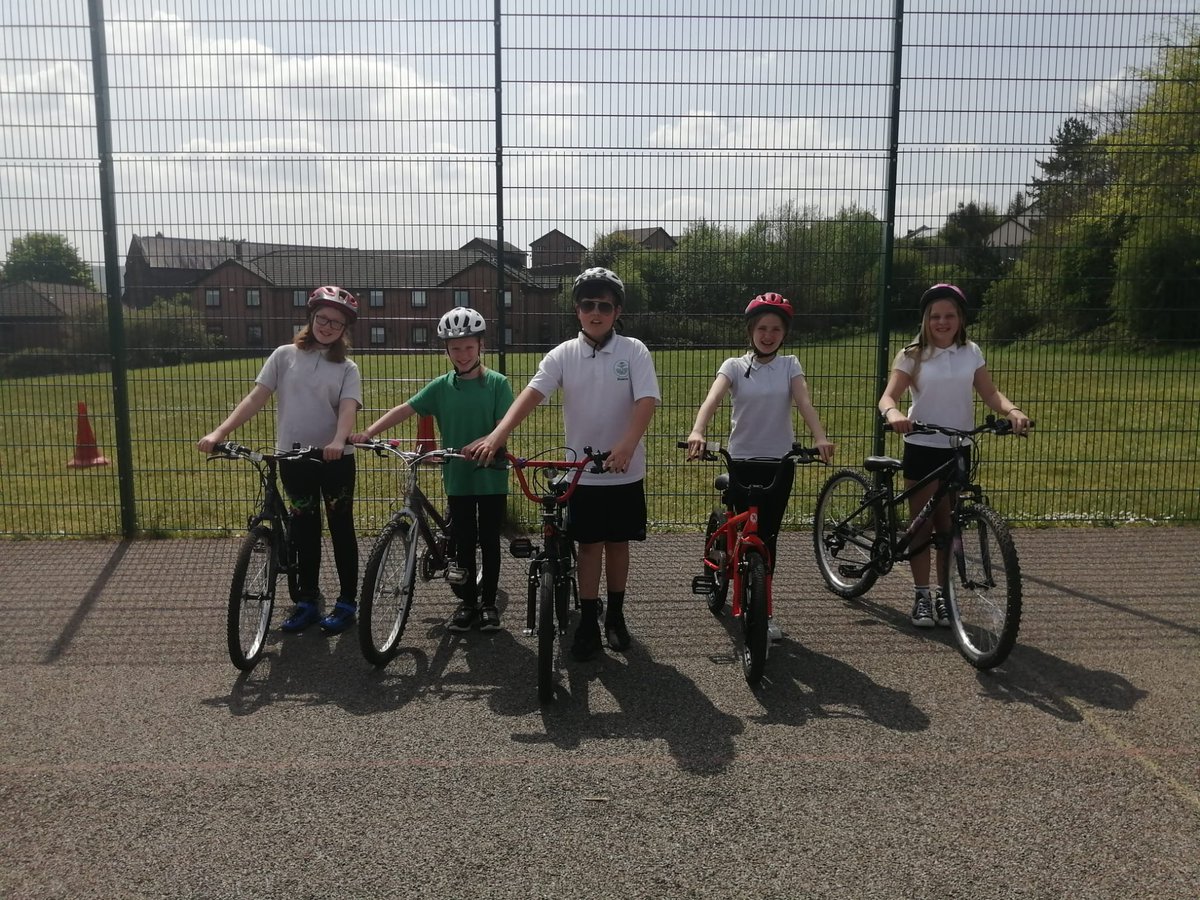 Another congratulations to these students for passing level 2 cycling today 👏👏👏 @StMarysCIW
