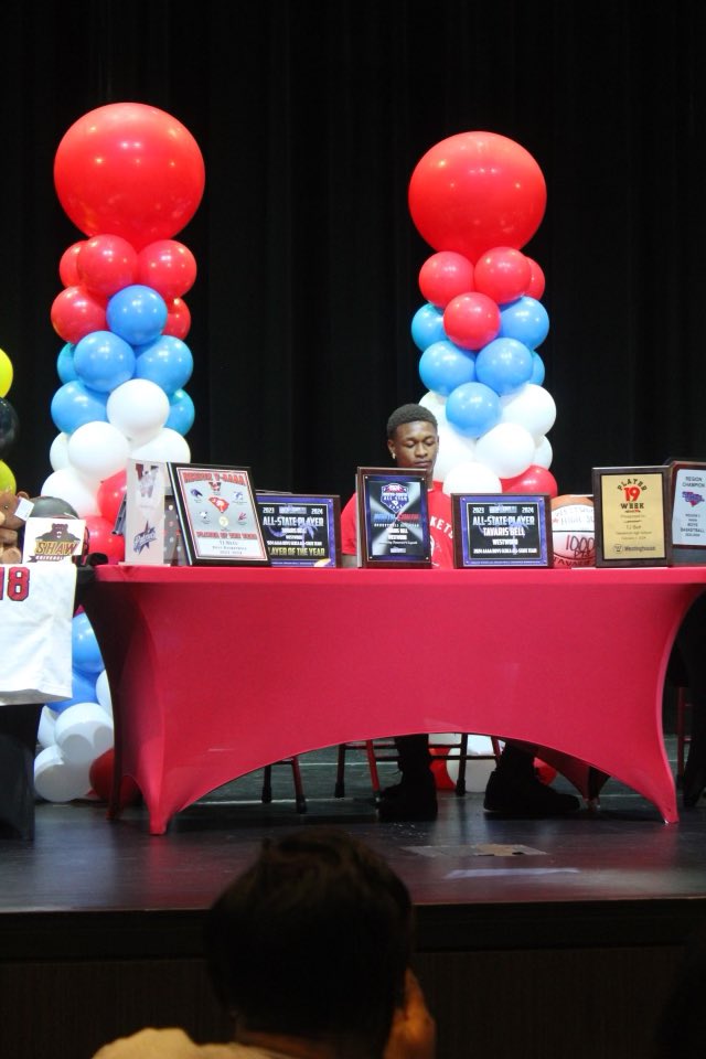 Officially official ! Thank you @RedhawkMBB for an amazing 4 years !❤️🙏🏽 ! Next stop Florence , Sc @francismarionu