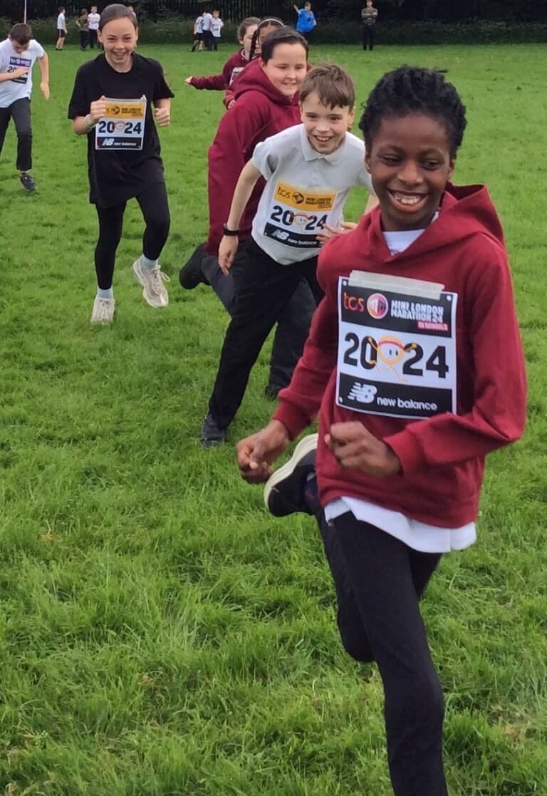 RawmarshSP's tweet image. 🏃‍♂️ This week, students from Year 3, 4, 5 and 6 took part in the TCS Mini London Marathon!

Read the full story here: buff.ly/3Wu4Tp0