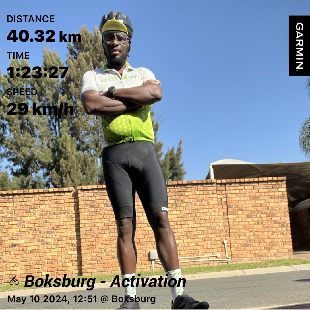 Freaky Friday ride 🚴🏿‍♀️🚴🏿🦅
#TrapnLos 
#FetchYourBody2024 
#IPaintedMyRide 
#Khozoskithefinisher 
#Khozoskithecyclist 

rent paid