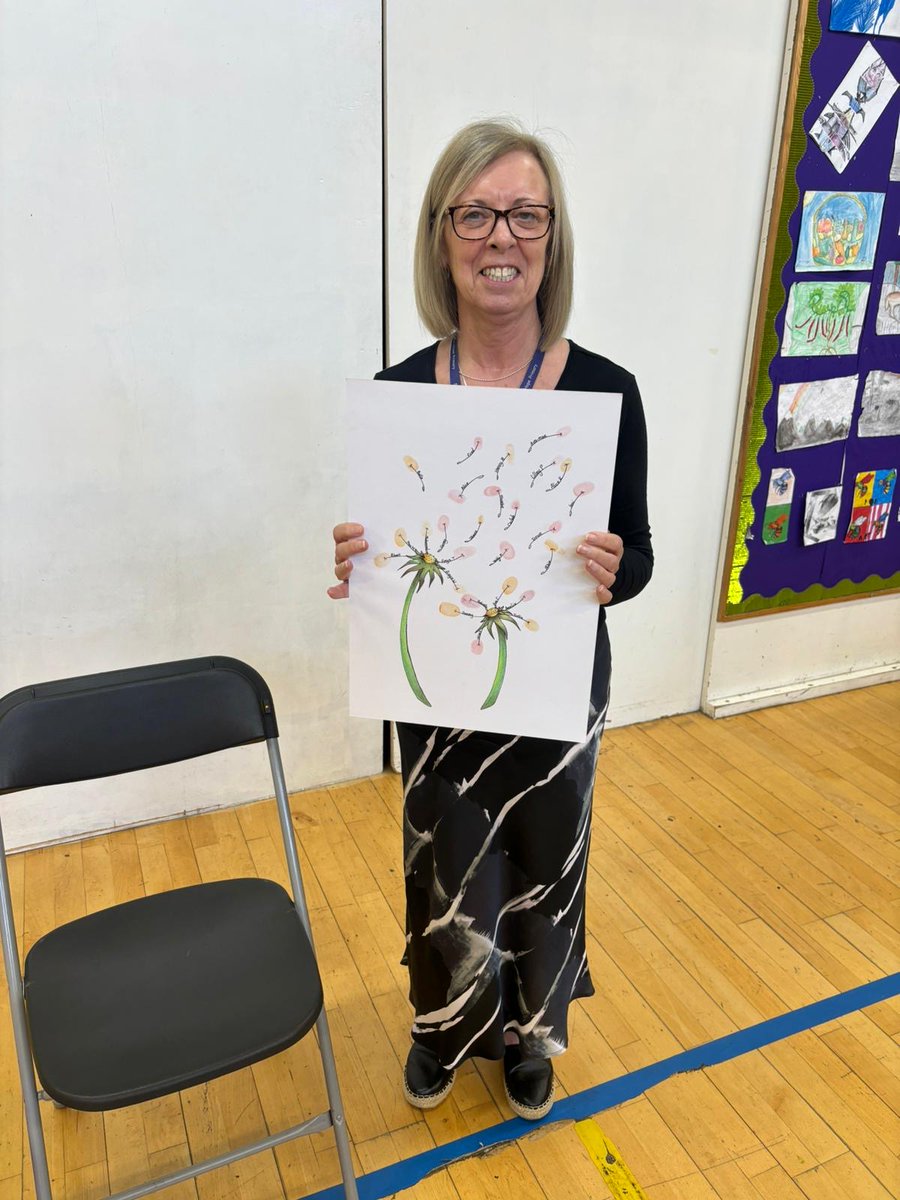 Today we said goodbye to Mrs Nancolas as she leaves to start her retirement.  Mrs Nancolas has worked at the school for 29 years which is an amazing achievement.  She will be truly missed by everyone.
#LifeAtOsborne
