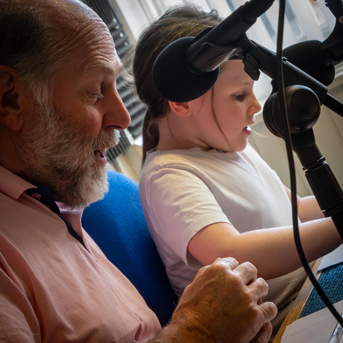 At the wonderful TD9 Radio in Hawick today recording a series of adverts you will hear on both TD9 Radio & Galashiels-based TD1 Radio from Monday next week - featuring Alistair Moffat and his talented granddaughter Grace. TD9 &TD1 are festival Media Sponsors @td9radio @td1