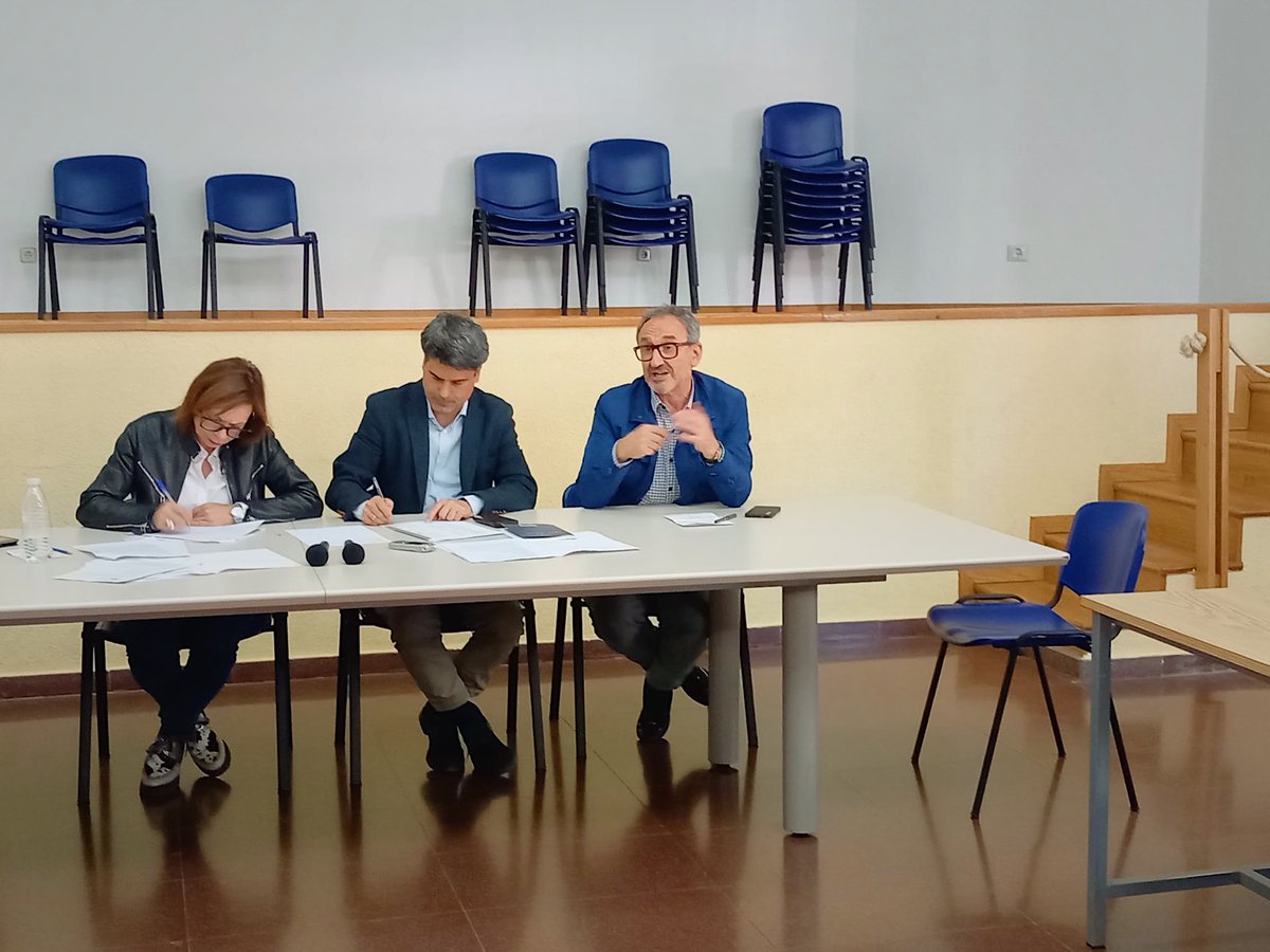 Durante esta semana, nuestros concejales @InesCanizares, Juan Marín, @DanielMorcillo7 y Florentino Delgado han participado en los Consejos de Participación, escuchando las demandas de los vecinos de #Toledo 👂🏻 Sabemos de la importancia de hacer crecer nuestra ciudad en base a…