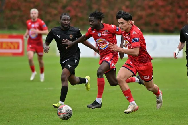 'Un gros coup sur la tête' : Saran perd 8 points au classement en National 3 suite à un problème administratif #Loiret #football #National3 >>> larep.fr/saran-45770/sp…