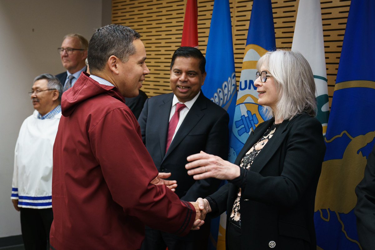 As partners, Federal Ministers and I meet with First Nations, Inuit, and Métis governments regularly. We discuss shared priorities, like housing, mental health, and economic development. Thank you to everyone at the table for engaging in open and constructive conversation.