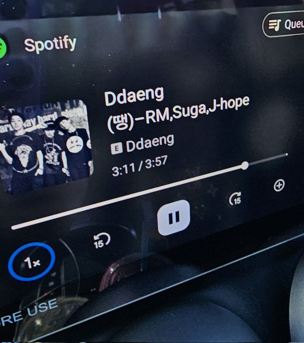 ARMY21_55's tweet image. Wait, when did thus happen? #ddaeng