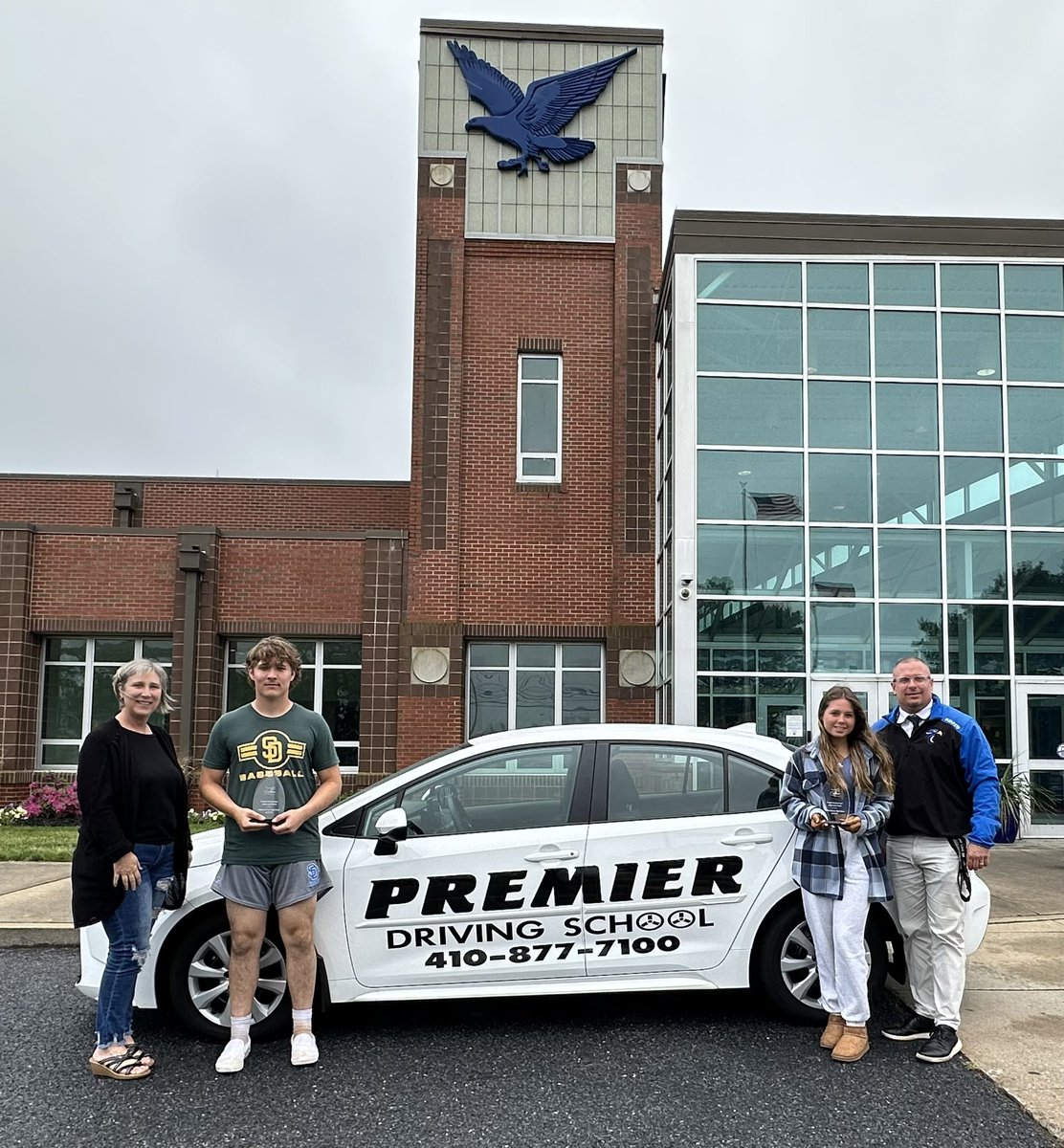 Congratulations to our Premier Driving School Athletes of the Month! Ryder Swanson (Baseball) Emily Ferguson (Tennis) ⚾️🔥🎾🔥 #SeahawksSoar @premierdriving