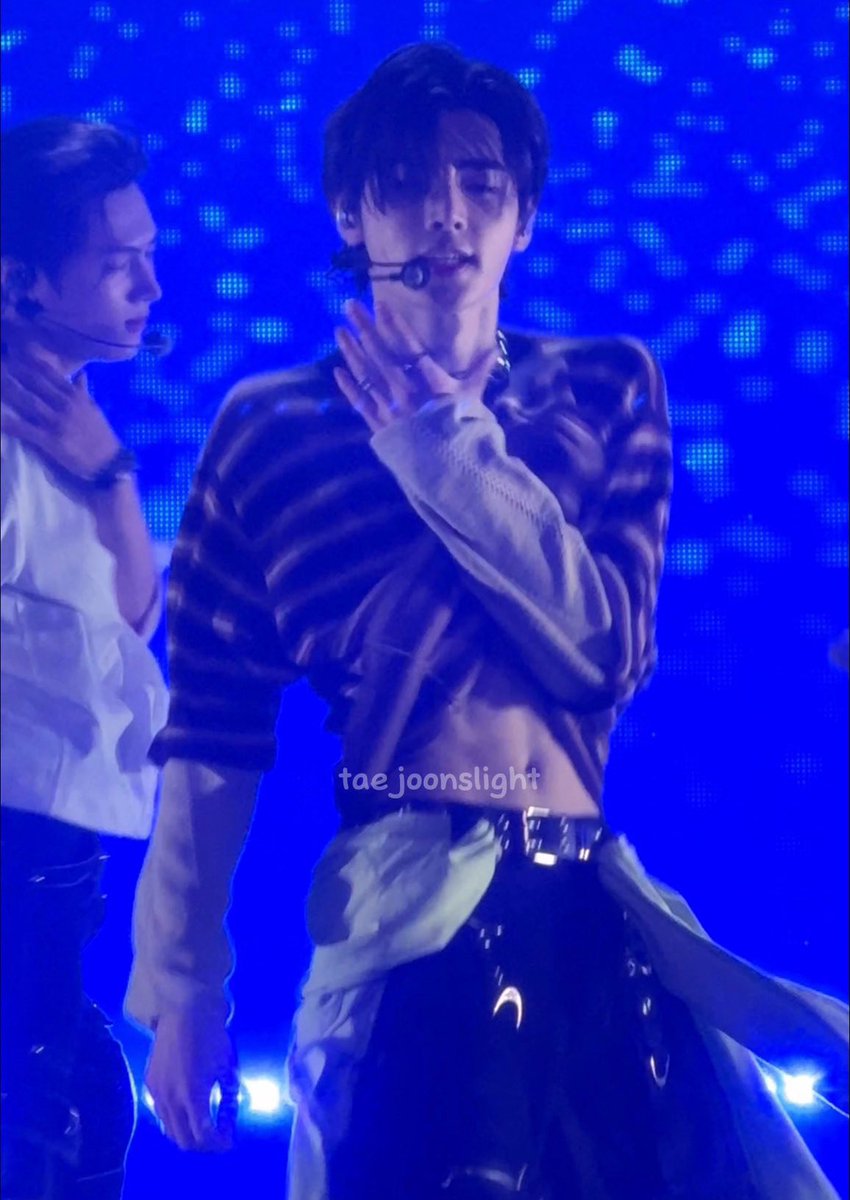 lovingsunsun's tweet photo. OKAY SUNSUN????!?!!! https://t.co/Q2BxJ8TD1P