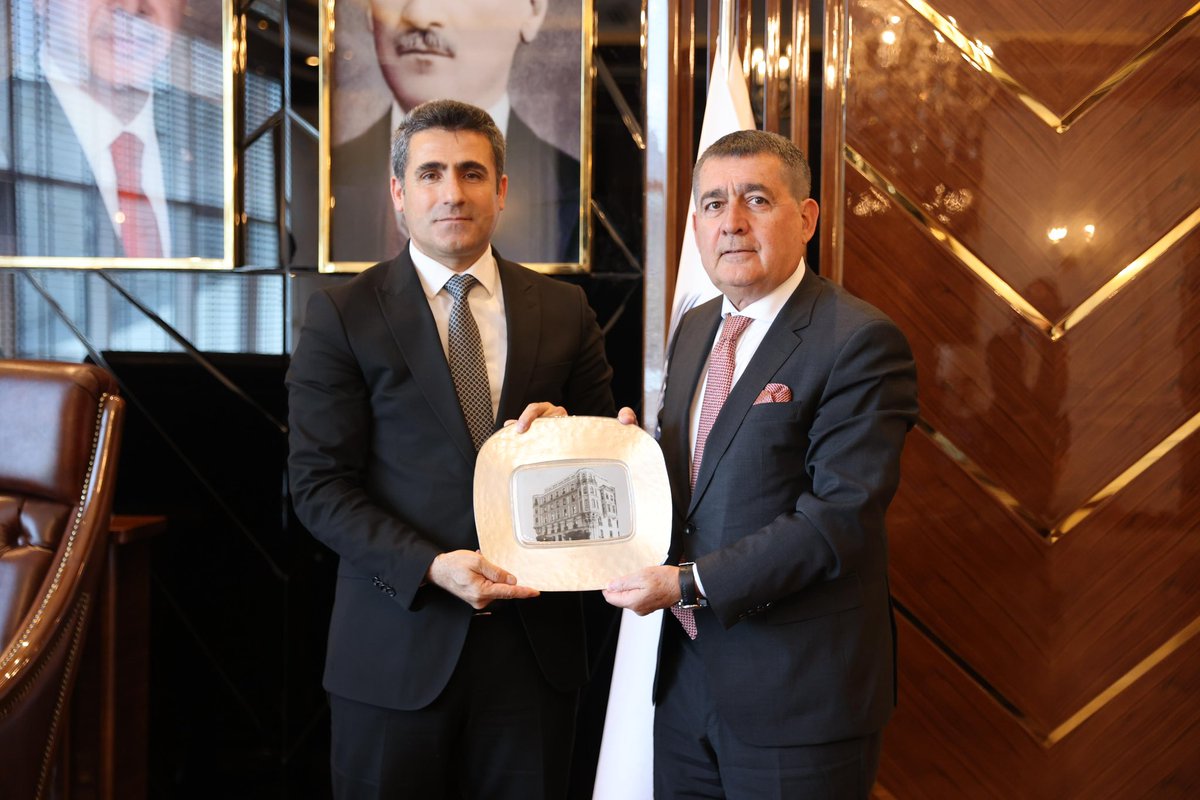 TÜSİAD Başkanı Orhan Turan ve Yönetim Kurulu üyelerini misafir ettik. Nazik ziyaretlerinden dolayı kendilerine teşekkür ediyorum. @_ORHANTURAN