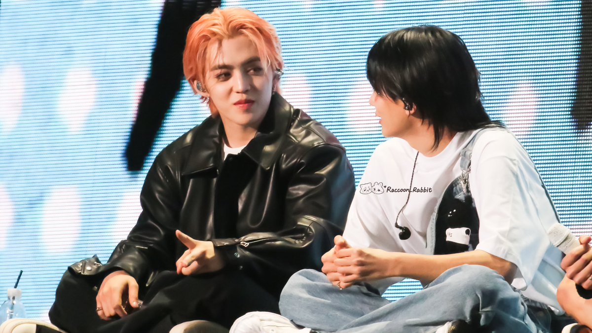 20240427 🦝🐰 
3️⃣ OR 2️⃣？

#쿱정 #세븐틴 #SEVENTEEN 
#SCOUPS #에스쿱스 #승철 
#JEONGHAN #정한